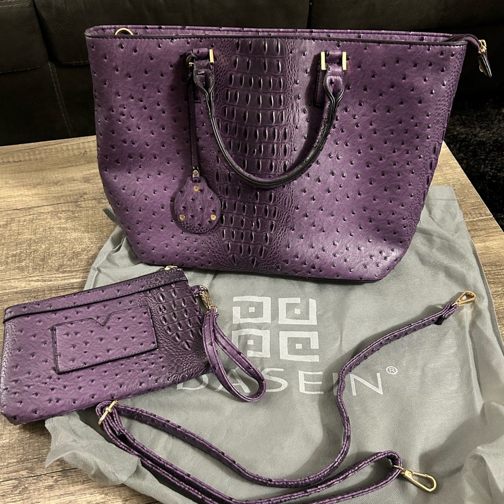 Dasein purse NWOT